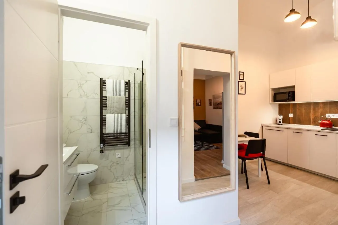 King'S Comfort - Superb Modern Style Apartment At Gozsdu Garden Budapest 0*,  Hungary