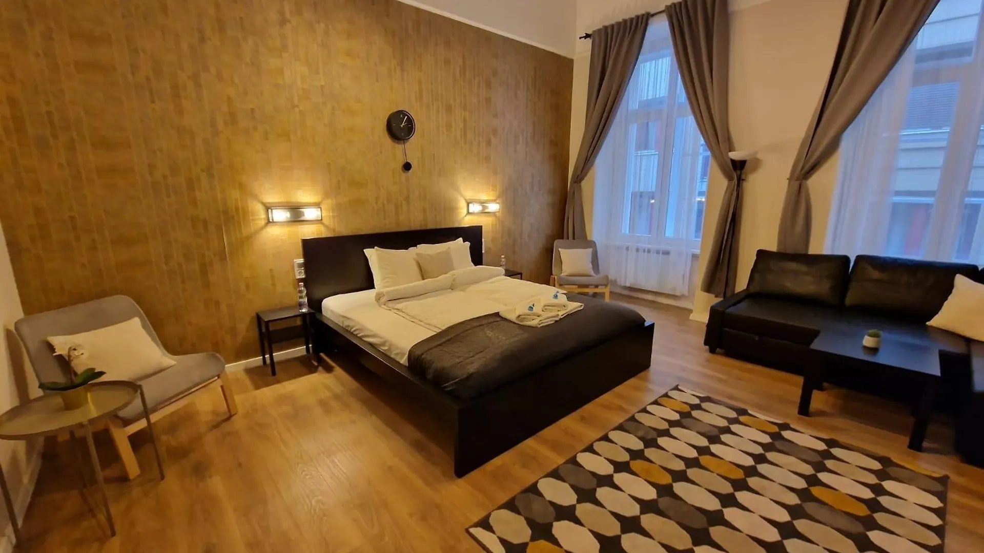 King\'S Comfort - Superb Modern Style Apartment At Gozsdu Garden location